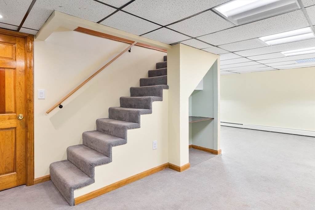 274 W Hill Rd