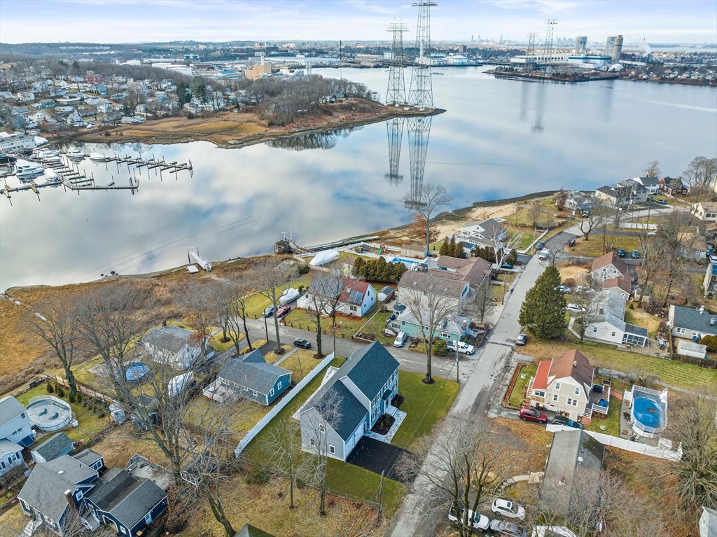 48 Idlewell Blvd