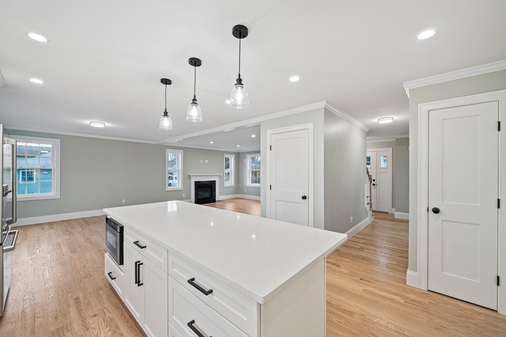 48 Idlewell Blvd