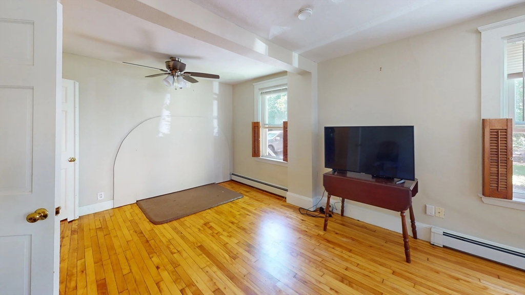 28 Cornwall St. # 1