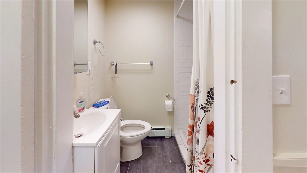 28 Cornwall St. # 1