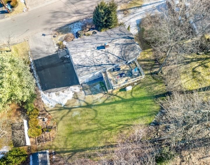 4 Heritage Dr