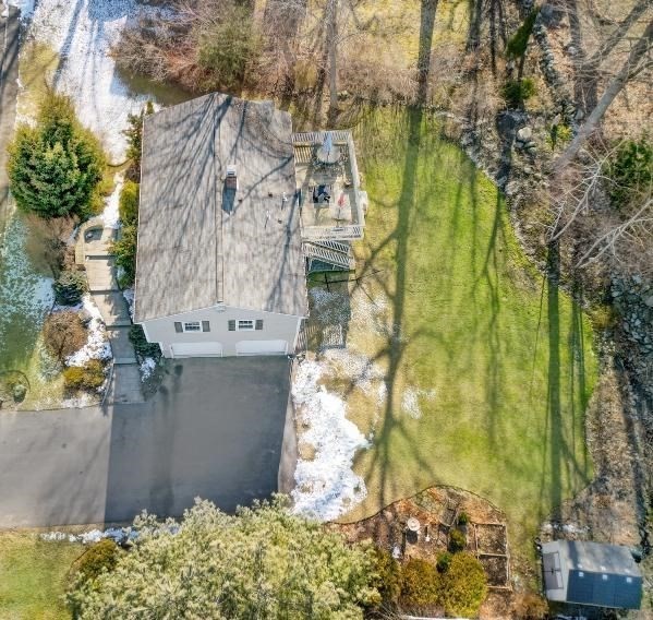 4 Heritage Dr