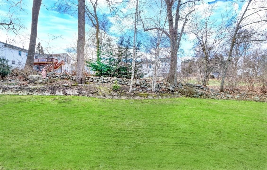 4 Heritage Dr