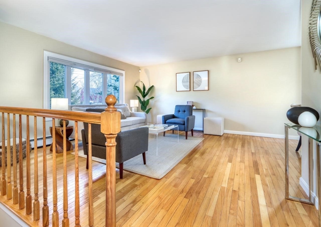 4 Heritage Dr