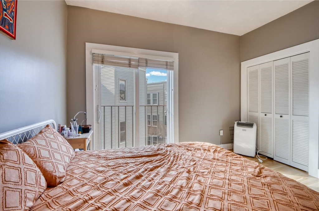 256 Hampshire St # 3