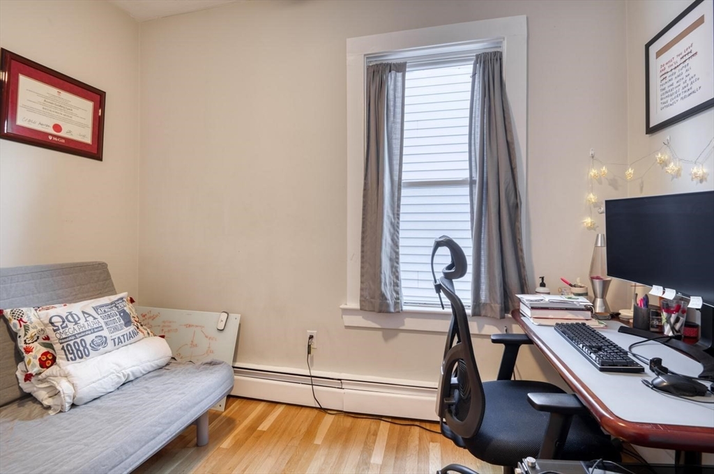 256 Hampshire St # 3
