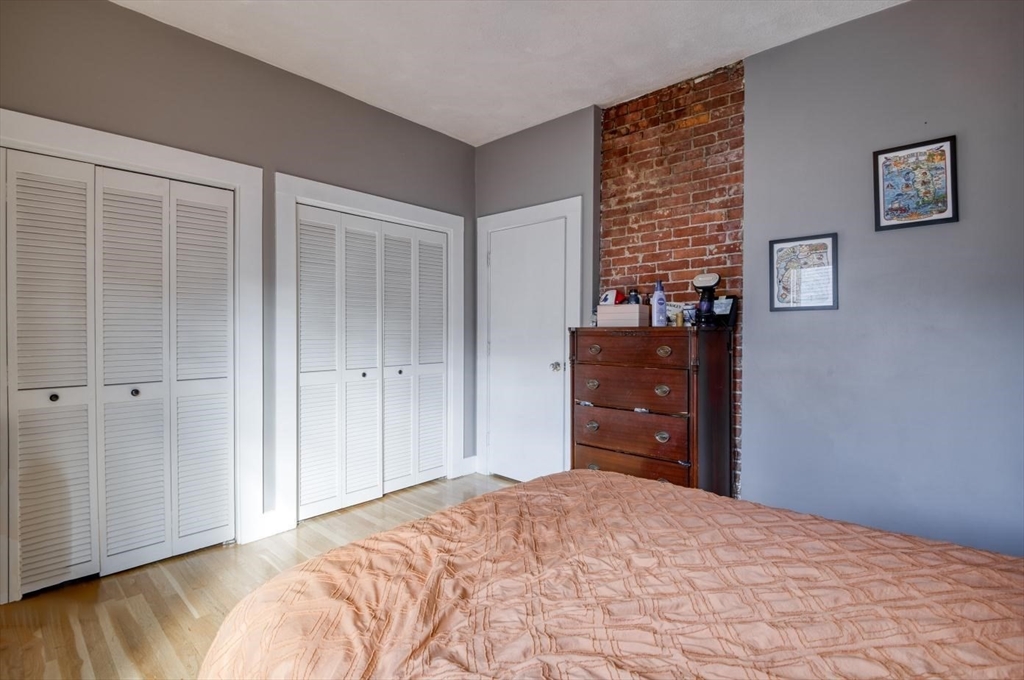 256 Hampshire St # 3