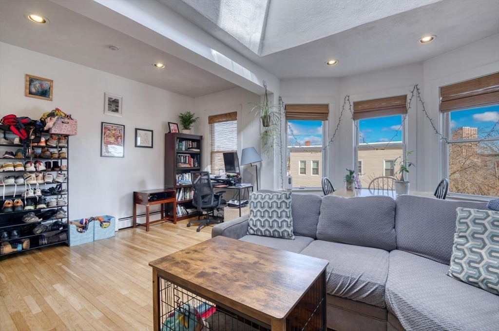 256 Hampshire St # 3