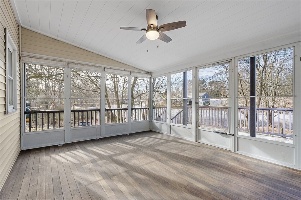 253C School St Aka Pond Ridge Dr