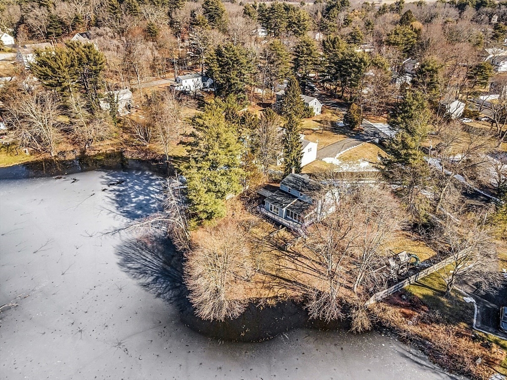 253C School St Aka Pond Ridge Dr