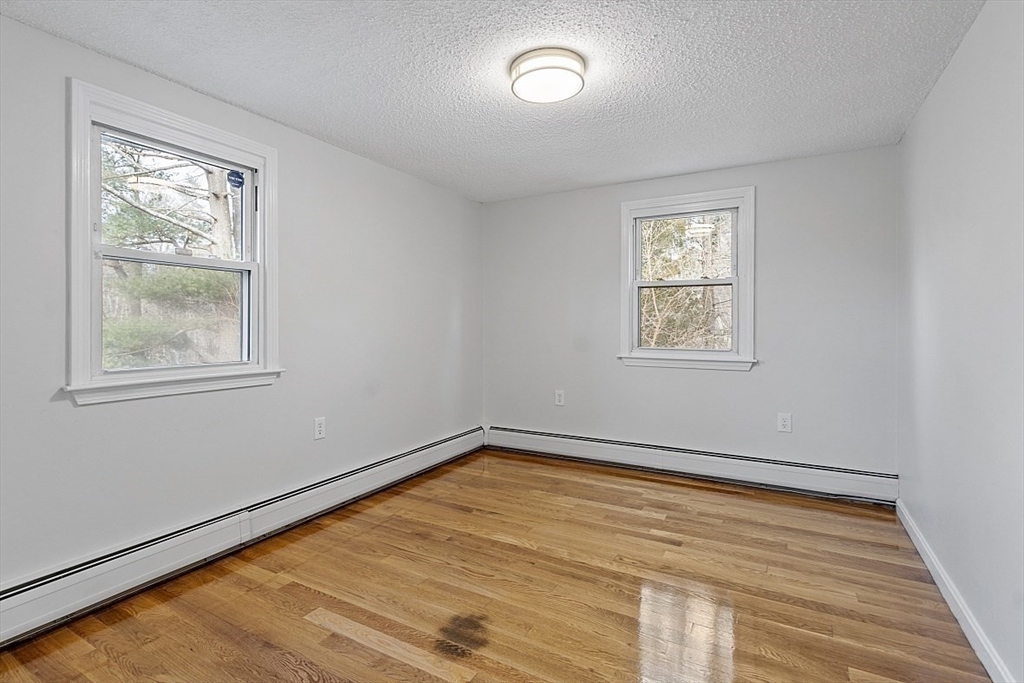 253C School St Aka Pond Ridge Dr
