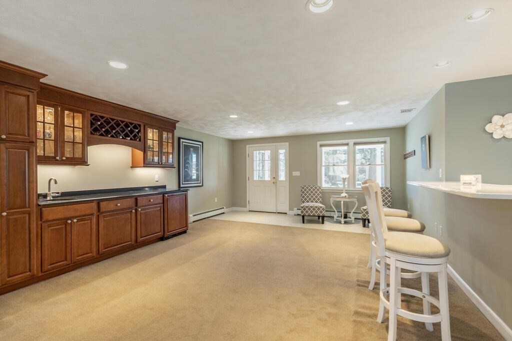 16 Evergreen Way