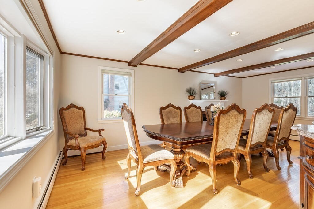 16 Evergreen Way