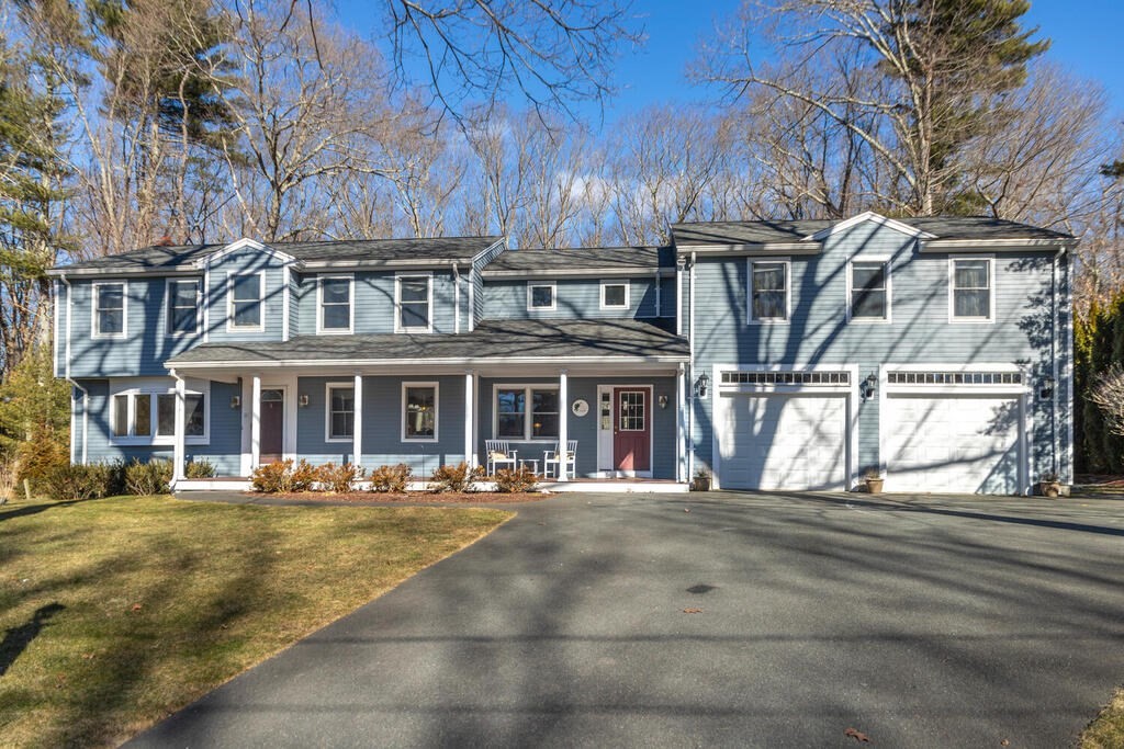 16 Evergreen Way