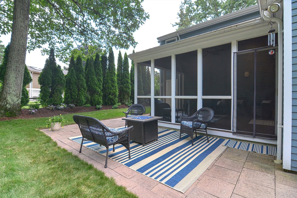 16 Evergreen Way