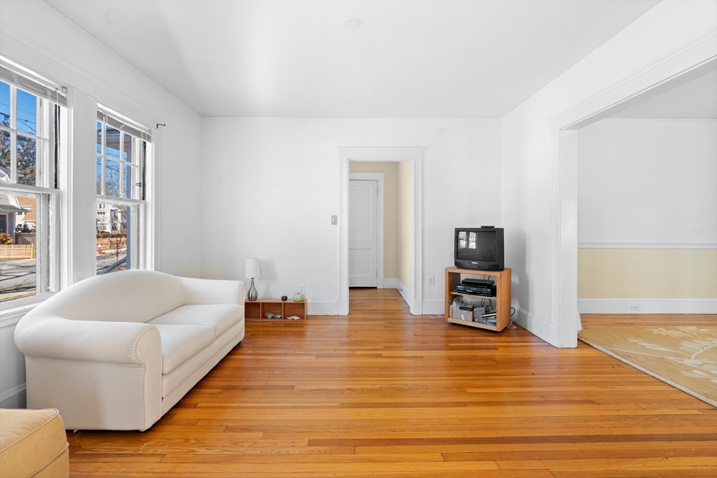 52-54 Rangeley Rd.