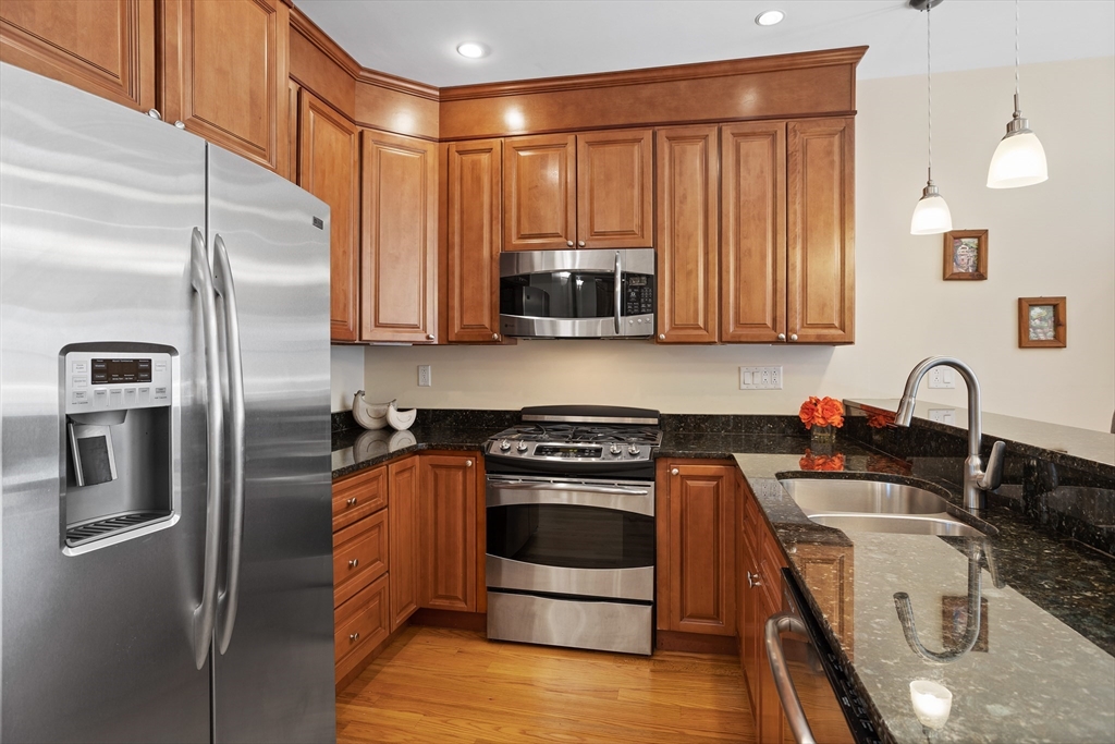 18 Weston Avenue # 2