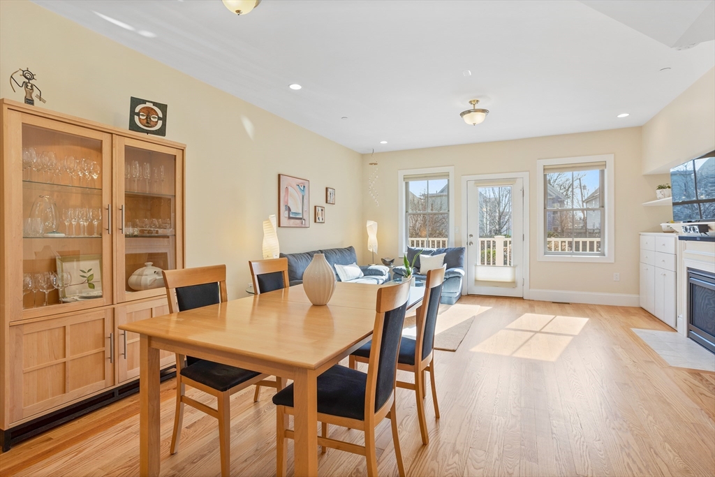 18 Weston Avenue # 2