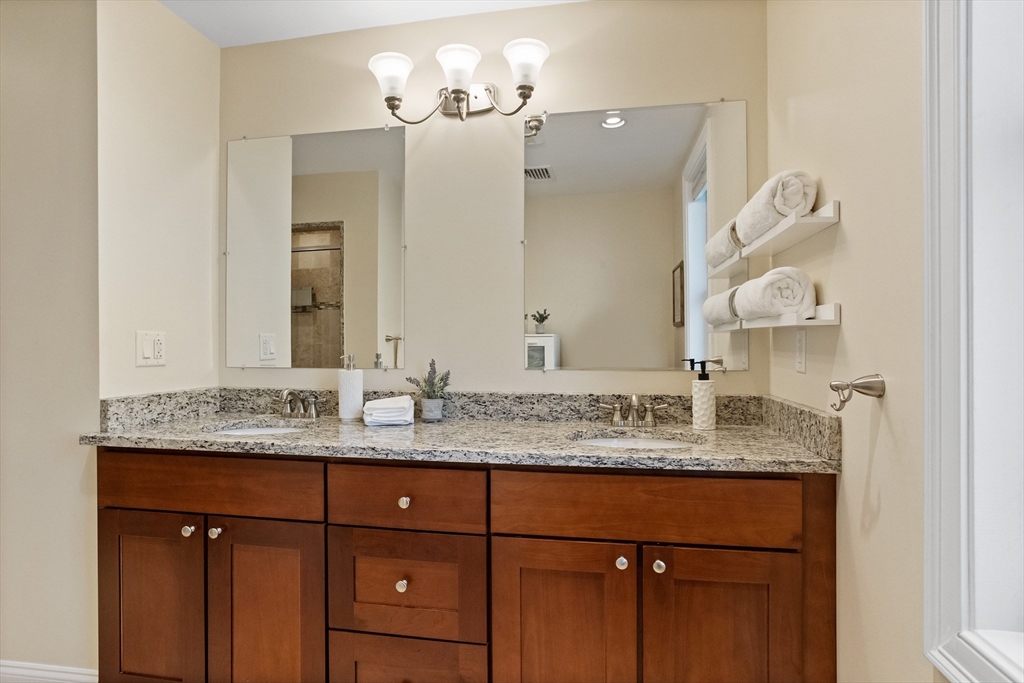 18 Weston Avenue # 2