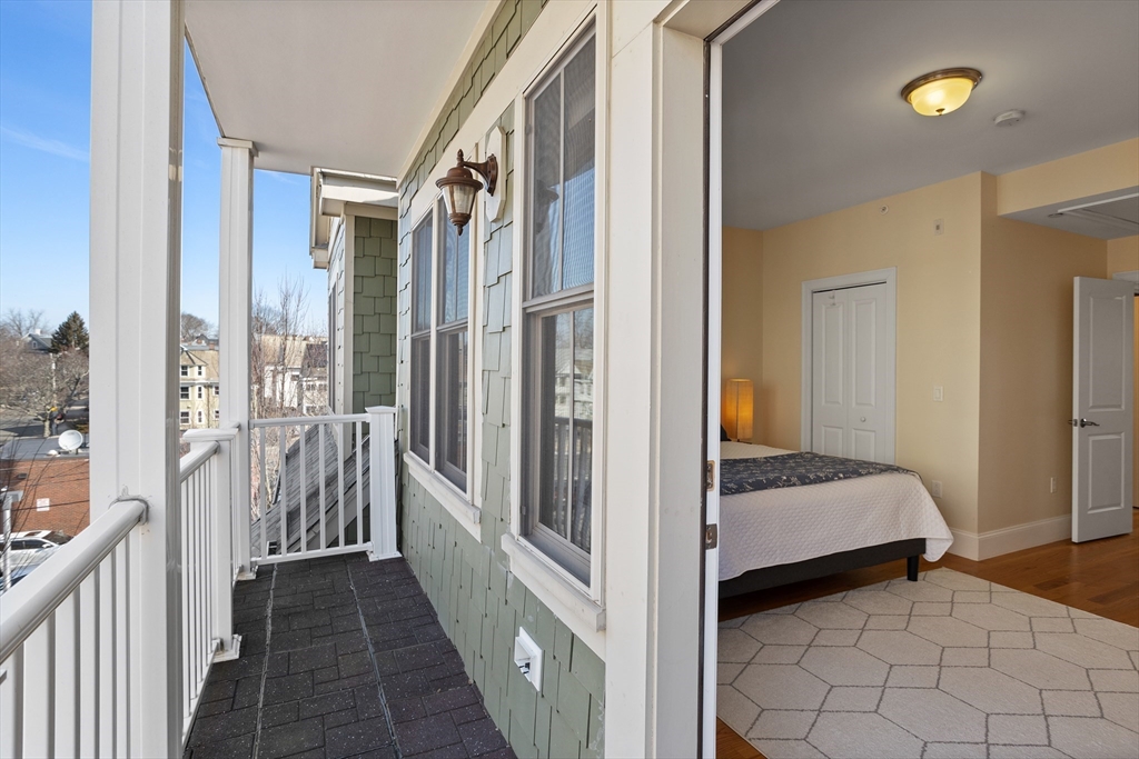18 Weston Avenue # 2