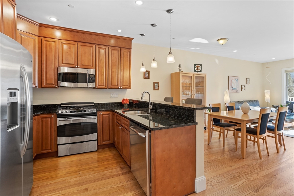 18 Weston Avenue # 2
