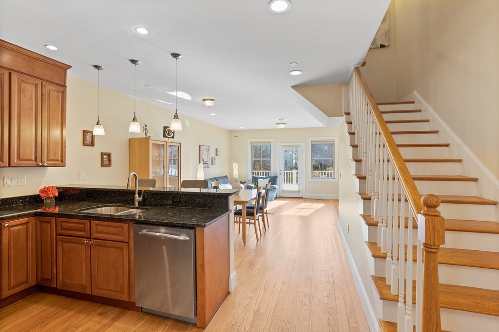 18 Weston Avenue # 2