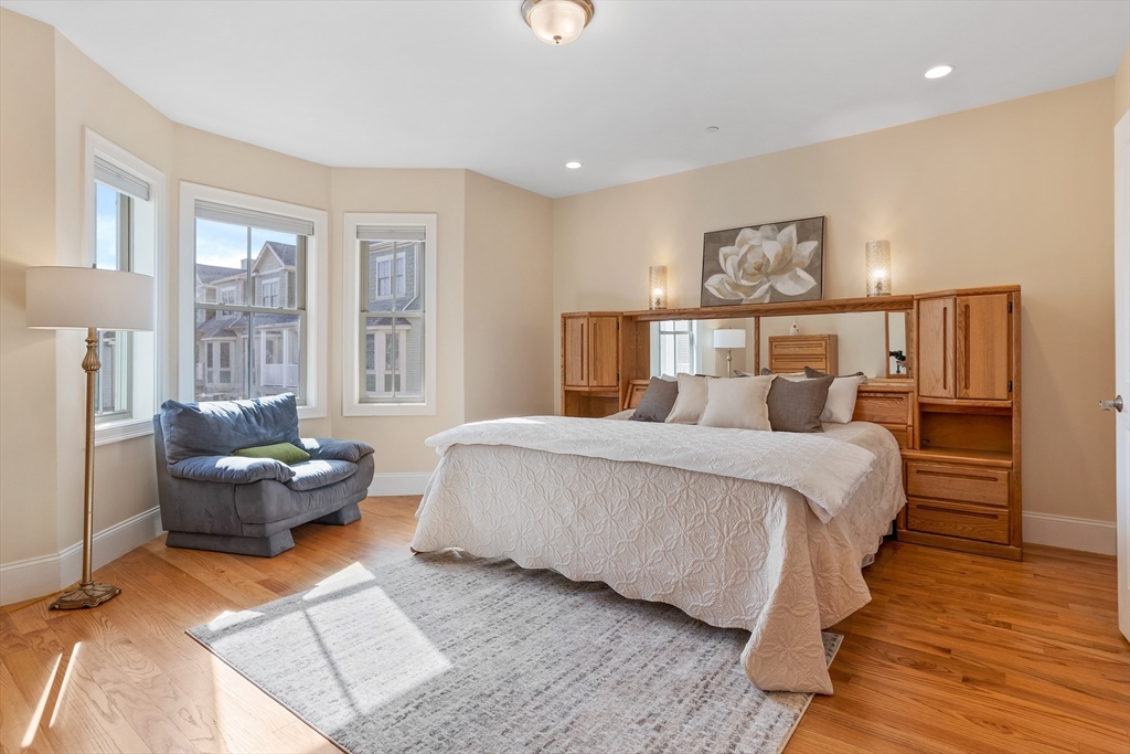 18 Weston Avenue # 2