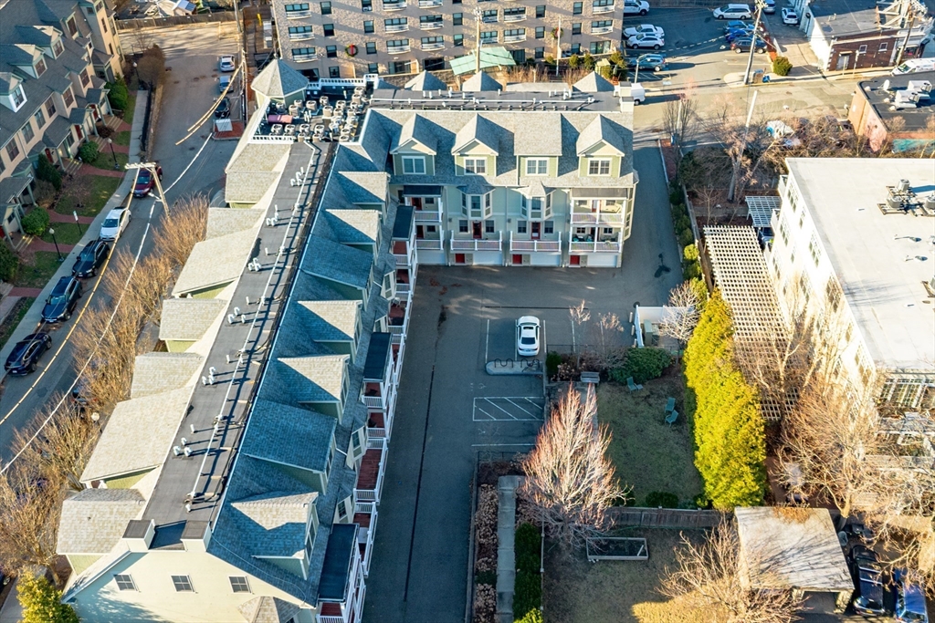 18 Weston Avenue # 2