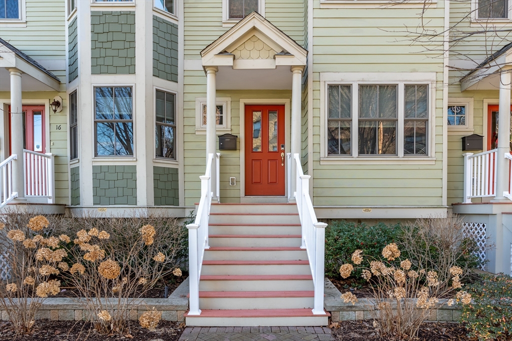 18 Weston Avenue # 2