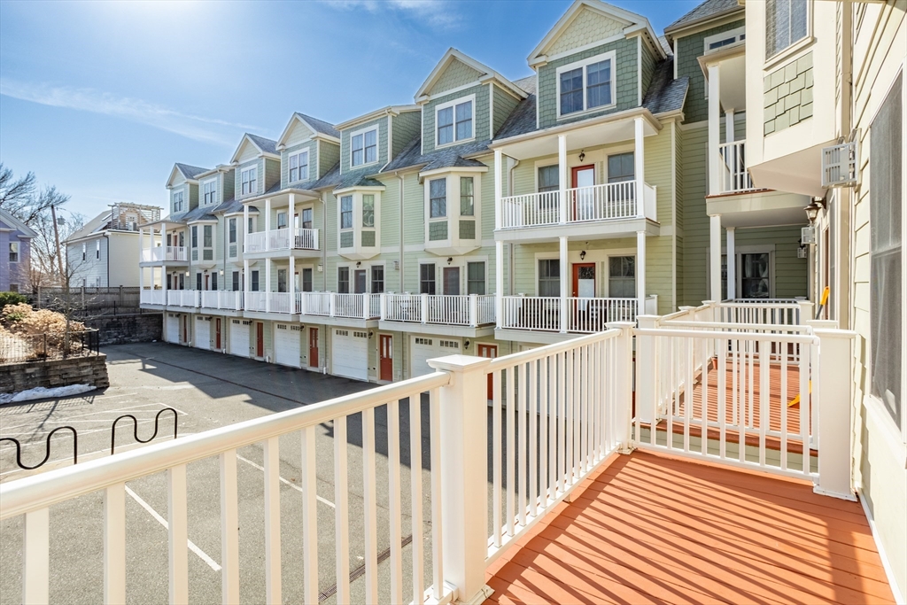 18 Weston Avenue # 2