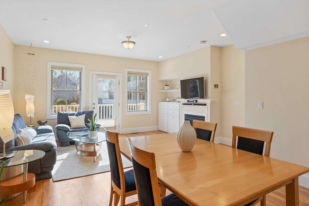 18 Weston Avenue # 2