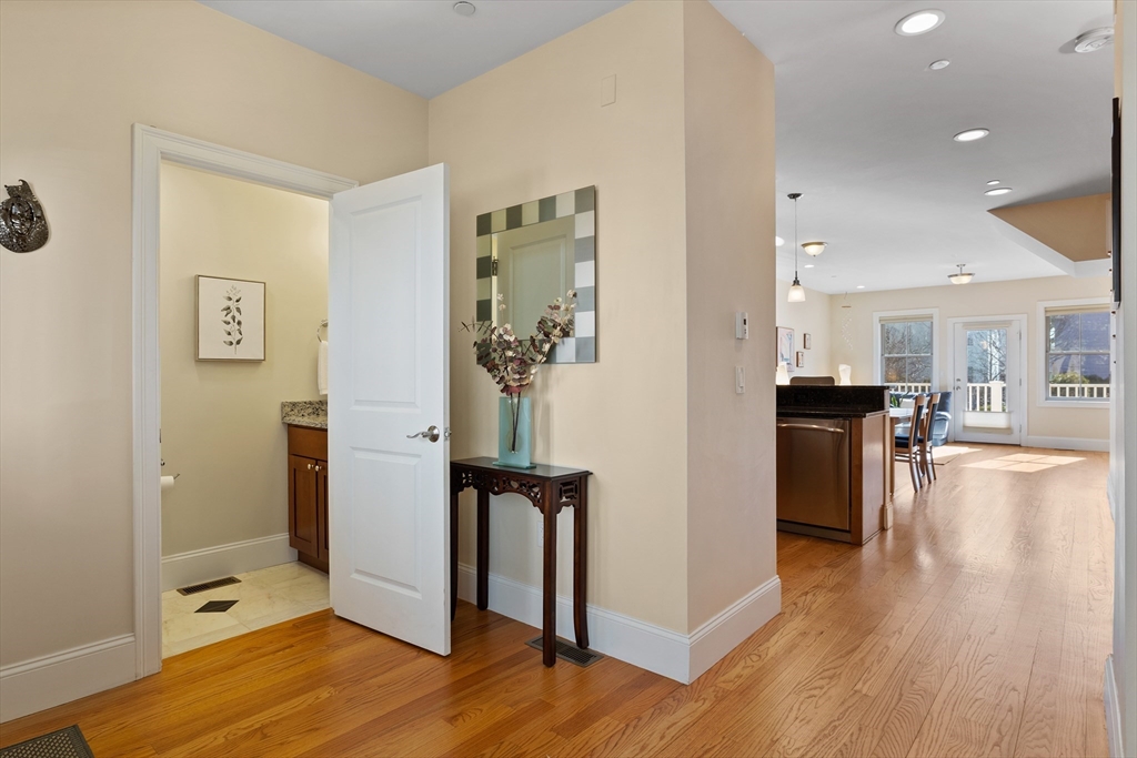 18 Weston Avenue # 2