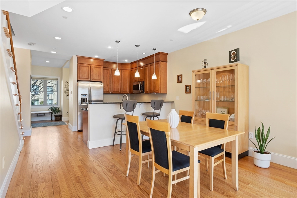 18 Weston Avenue # 2