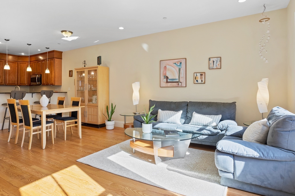 18 Weston Avenue # 2