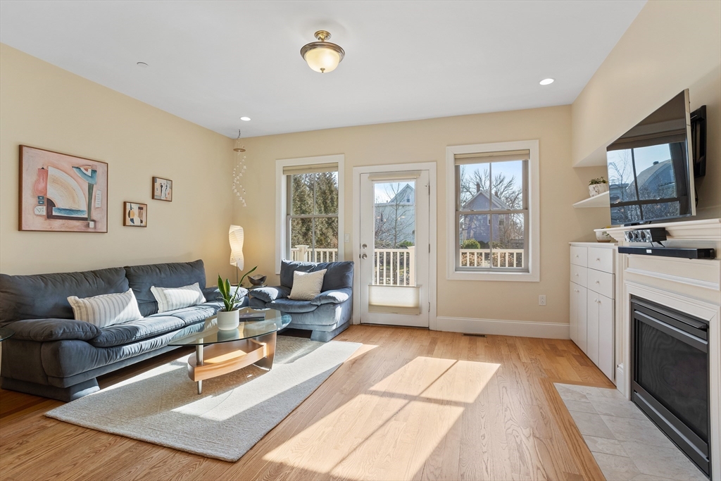 18 Weston Avenue # 2