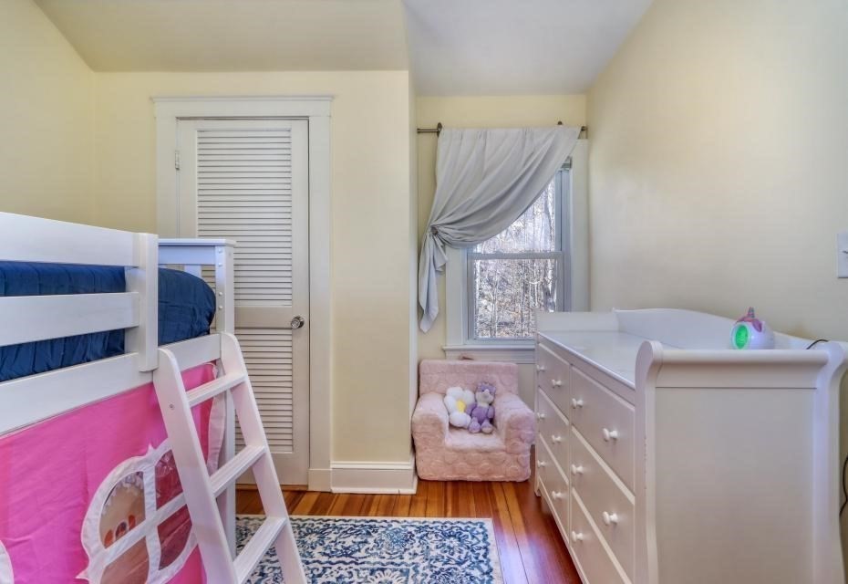 17 Russell Rd