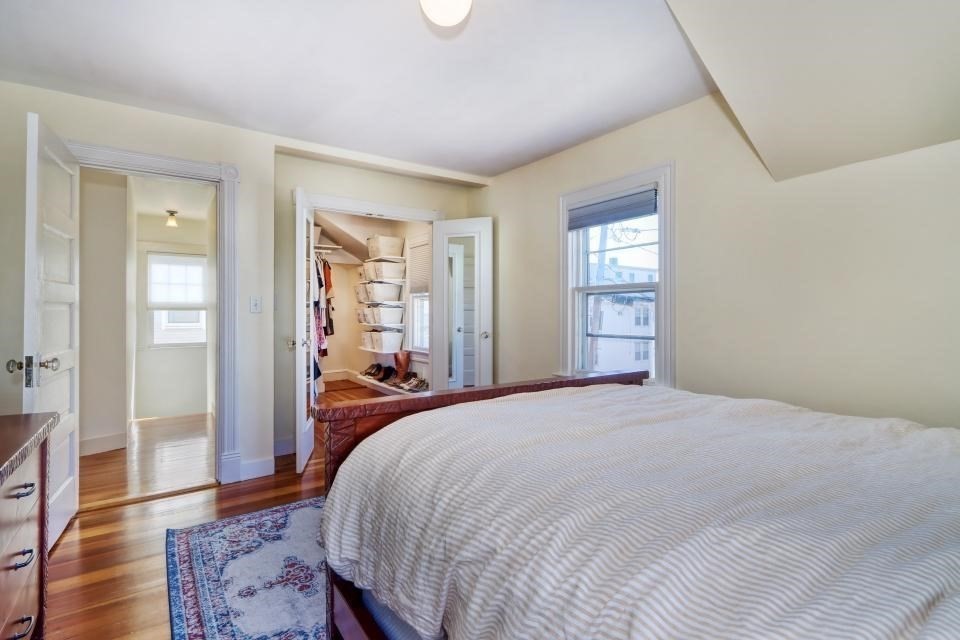 17 Russell Rd