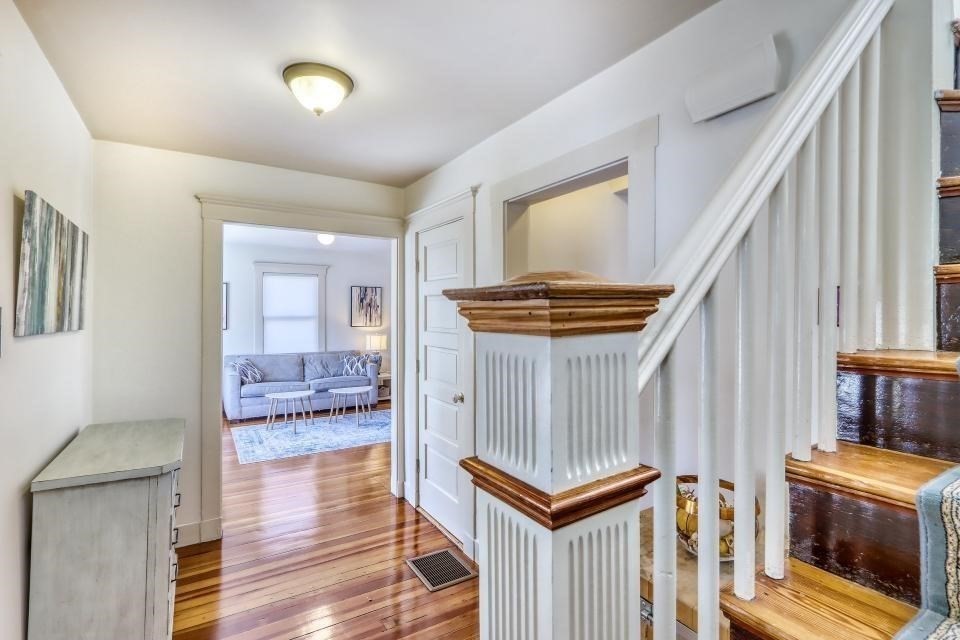 17 Russell Rd