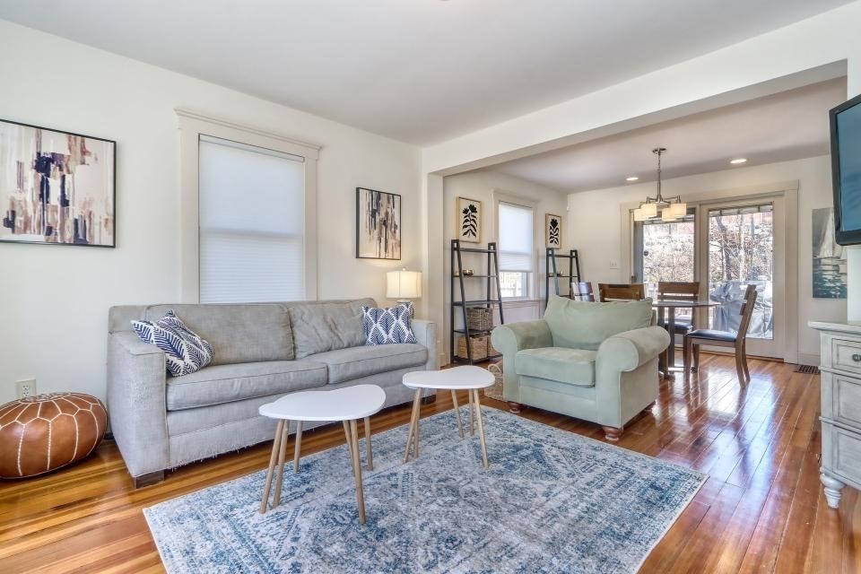 17 Russell Rd