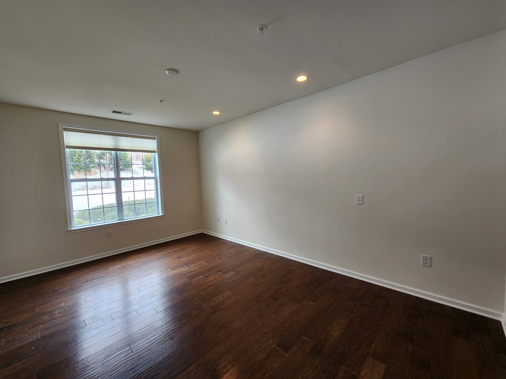 104 Deacon Shattuck Way # 104