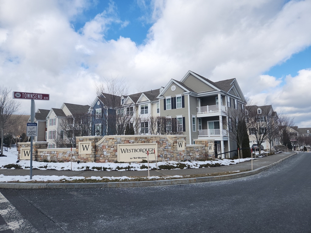 104 Deacon Shattuck Way # 104