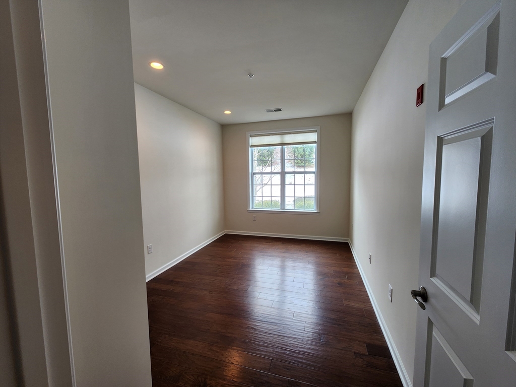 104 Deacon Shattuck Way # 104