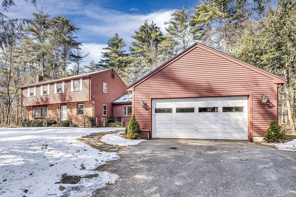 37 Eliot Dr