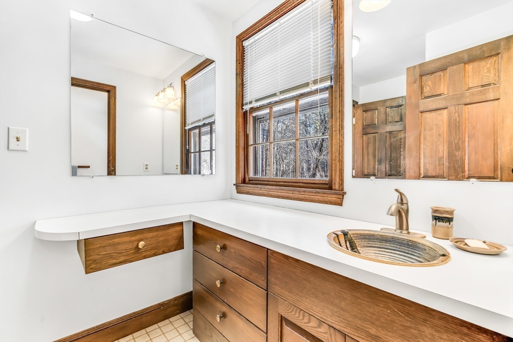 37 Eliot Dr