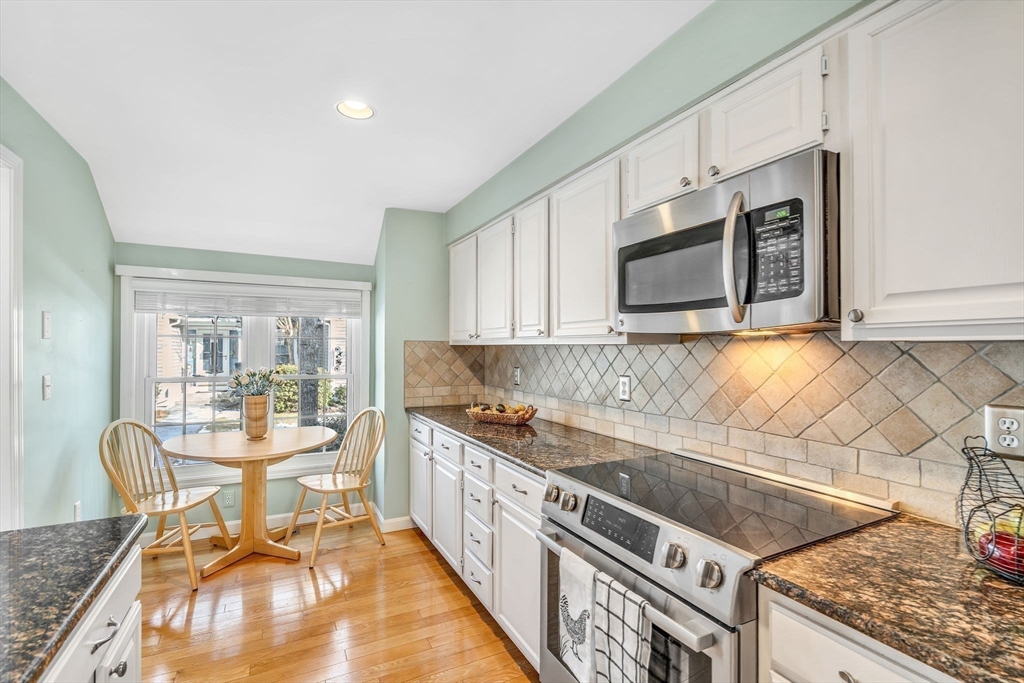 9 Brewster Lane # 9