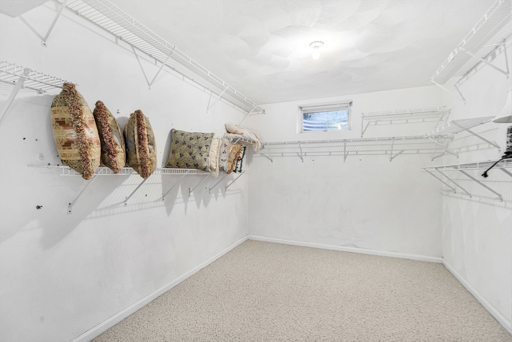 9 Brewster Lane # 9