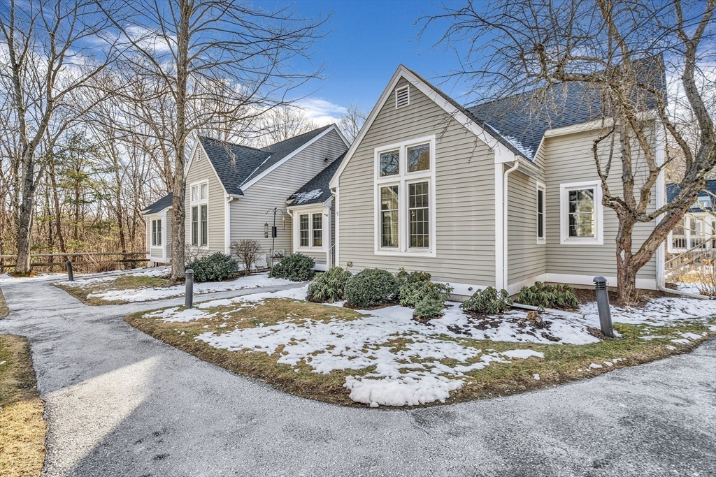 9 Brewster Lane # 9