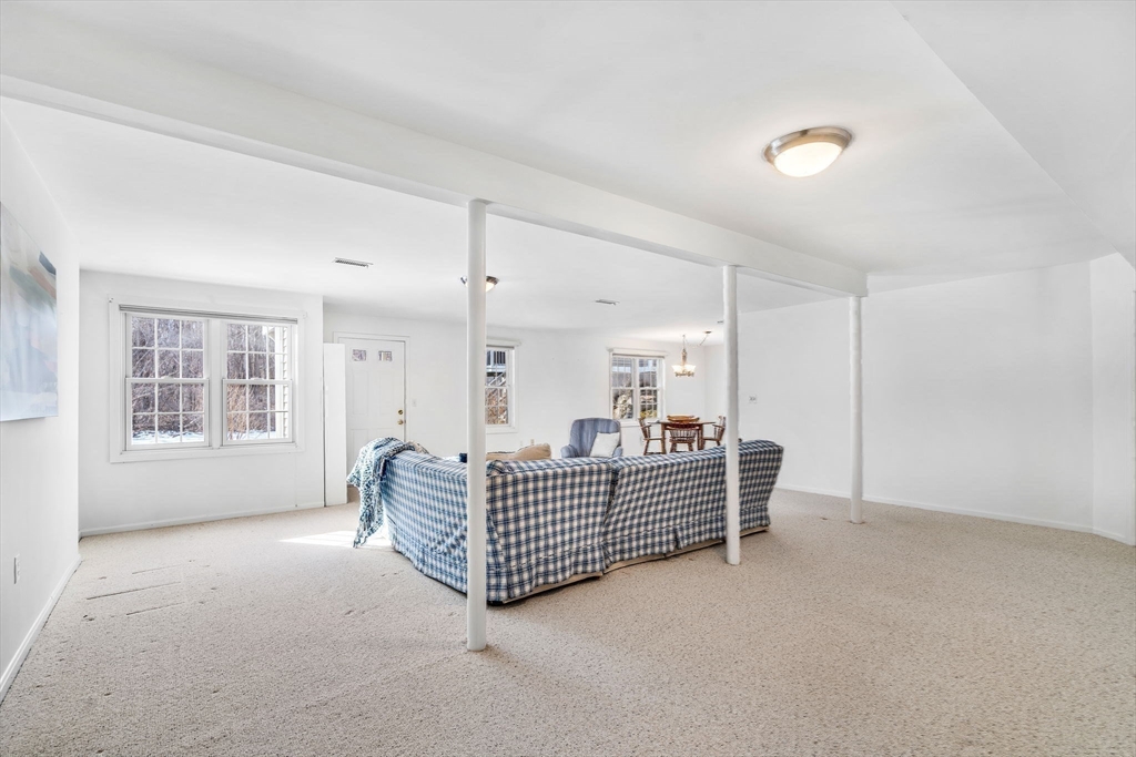 9 Brewster Lane # 9