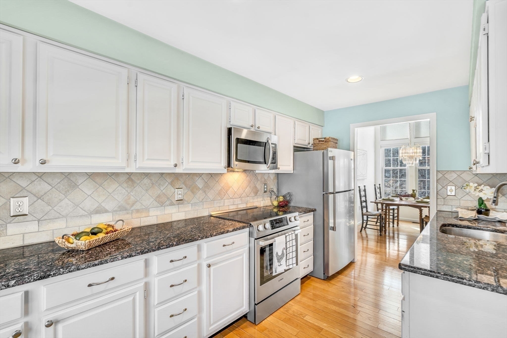 9 Brewster Lane # 9